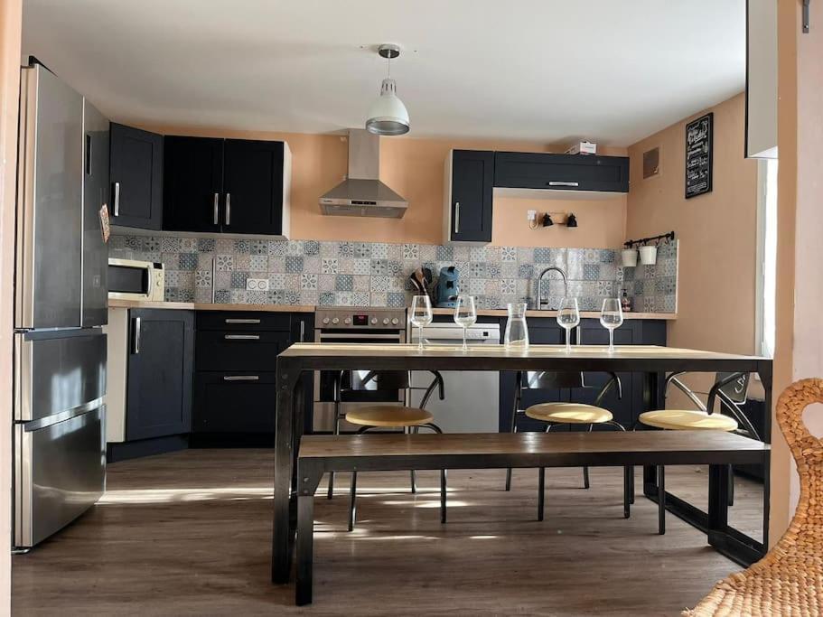 Le Cozy Des Tuilieres, 2 Ch Apartment ลิมอจส์ ภายนอก รูปภาพ